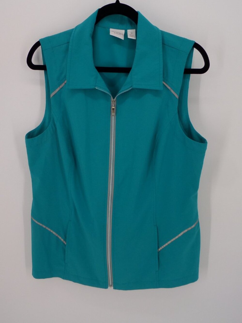 Chico's Zenergy  Woman's Vest Aqua Color Reflective Silver Accents  SZ 2 US 12